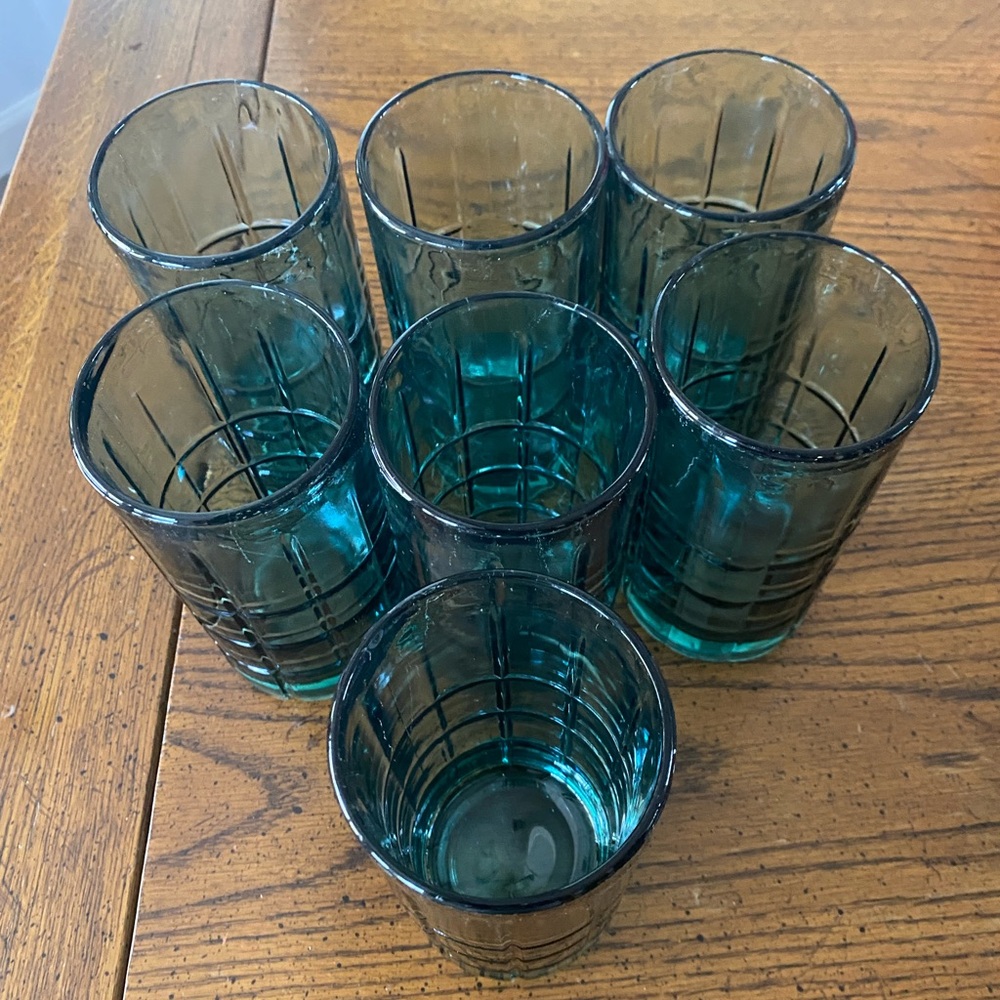 Anchor Hocking Emerald Green glasses, 7 in set  6” tall.